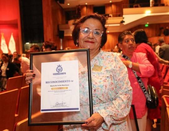 Guanajuato brilla: Escuela de Talentos gana premio mundial y Gobernadora reconoce a maestros