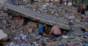 Venezuela eleva a 2,645 la cifra de muertos por doble terremoto