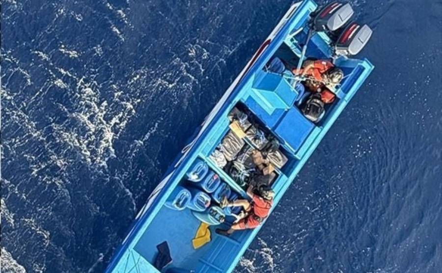 Marina asegura tres toneladas de cocaína en costas de Oaxaca