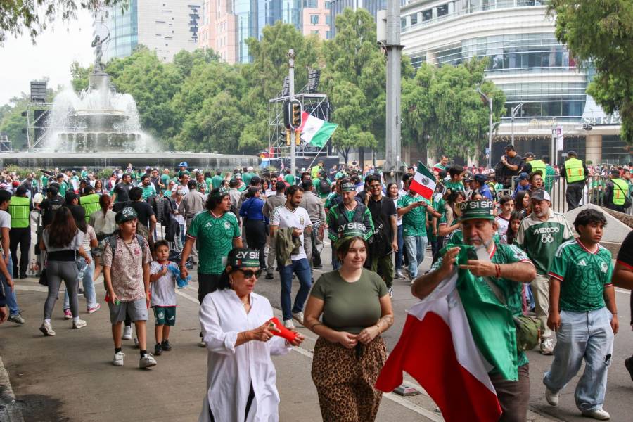 Autoridades decomisan más de mil bebidas alcohólicas durante operativo previo al México-Inglaterra
