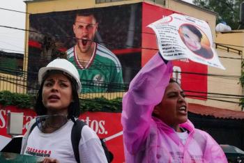 Colectivos de b&uacute;squeda marchan en Reforma para exigir respuestas por m&aacute;s de 133 mil personas desaparecidas