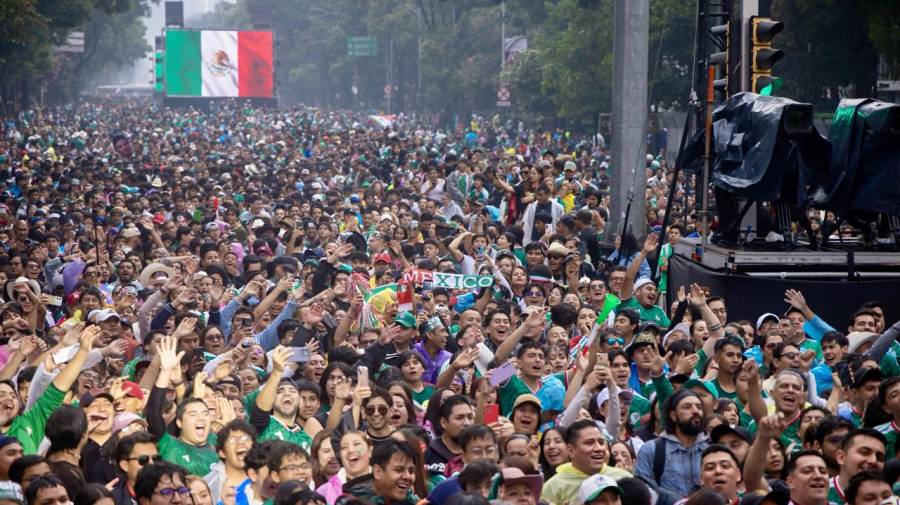 Un millón 350 mil ven el México vs Inglaterra en espacios públicos de CDMX