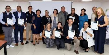 Docentes comparten pr&aacute;cticas exitosas que transforman la educaci&oacute;n en Le&oacute;n