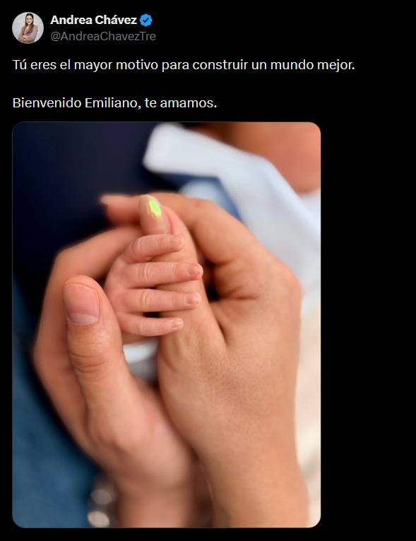 Senadora Andrea Chávez anuncia nacimiento de su hijo Emiliano
