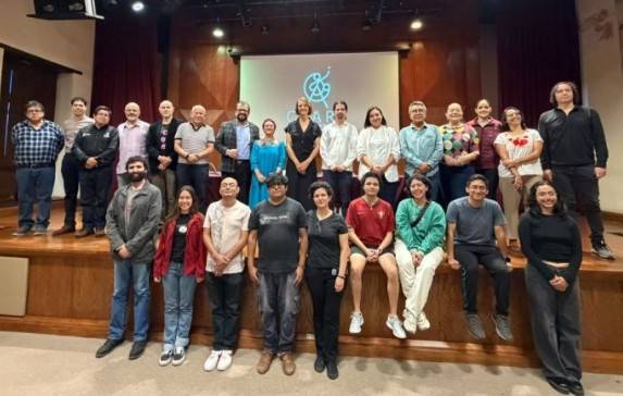 Querétaro mantiene la única Escuela de Laudería de México