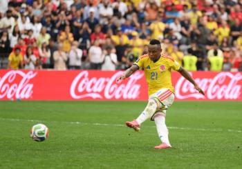 La Federaci&oacute;n Colombiana condena amenazas contra J&aacute;minton Campaz tras eliminaci&oacute;n mundialista