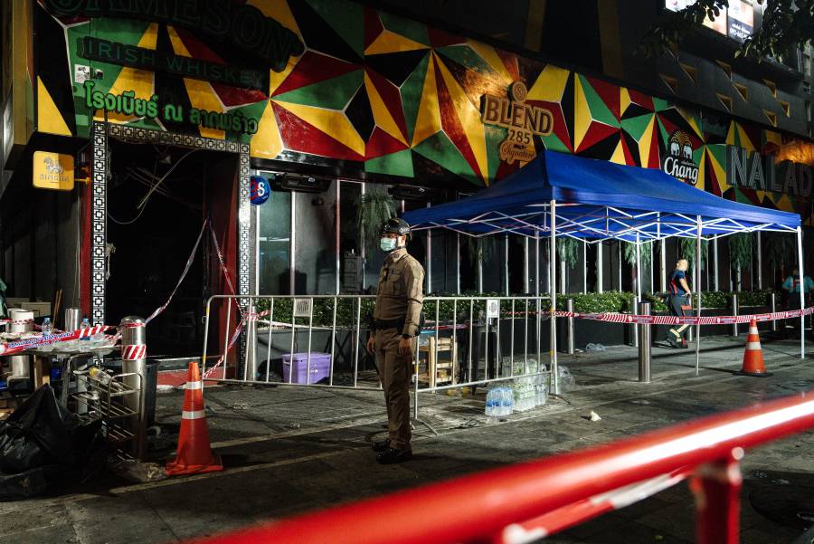 Al menos 27 muertos en el incendio de un bar en la capital de Tailandia