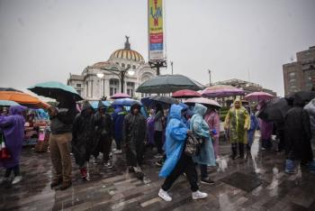 Lluvias persistiraacuten este domingo en la CDMX por el paso de ondas tropicales