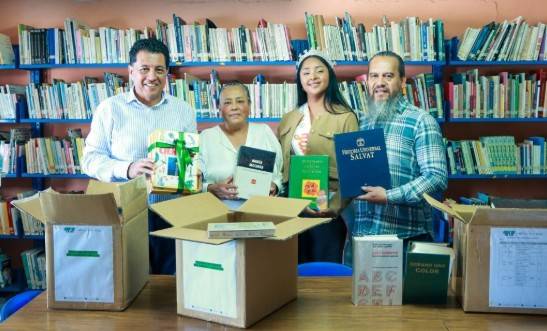 UT San Juan dona 93 libros a bibliotecas de comunidades indígenas en Amealco
