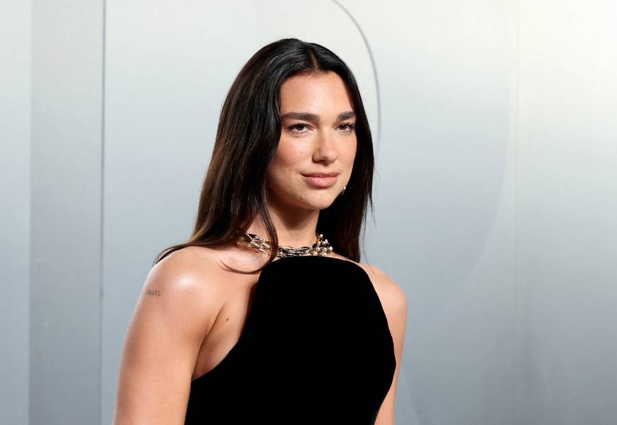 Dua Lipa respalda protestas en Albania contra proyecto vinculado a la familia Trump