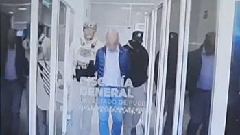 Detienen a presunto tirador de la V&iacute;a Atlixc&aacute;yotl en Puebla