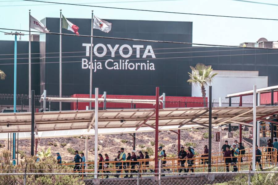 Empresarios alertan por impacto industrial tras decisión de Toyota en Tijuana