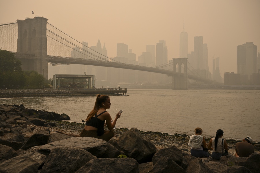 Humo peligroso de incendios forestales en Canadá afecta a EEUU