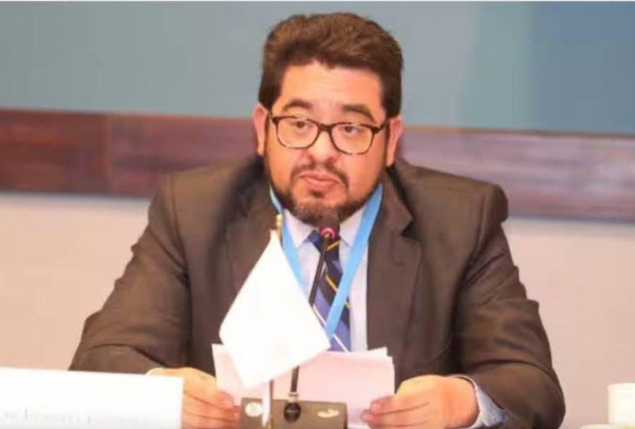 Óscar Langlet deja la FGR tras negarse a archivar una indagatoria
