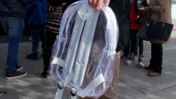 Secundaria N&uacute;mero 2 de Nuevo Laredo impondr&aacute; mochilas transparentes como medida de seguridad