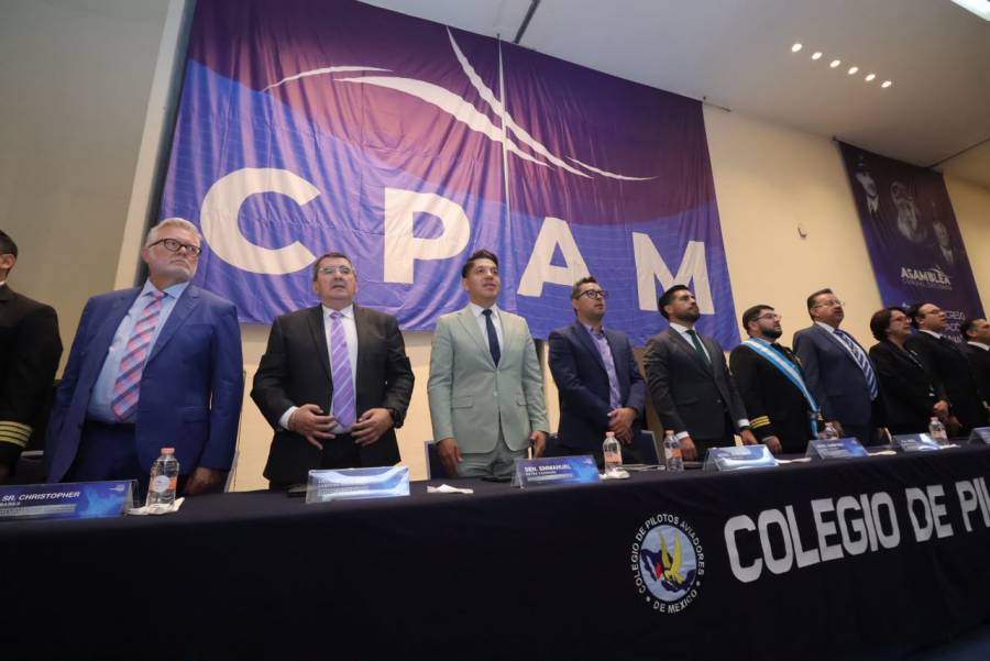 Pilotos reconocen a Emmanuel Reyes por impulsar recuperación de Categoría 1 en aviación mexicana
