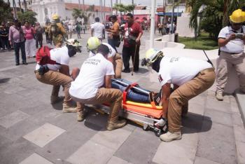 Mujer resulta gravemente herida tras lanzarse de un edificio durante los sismos en Chiapas