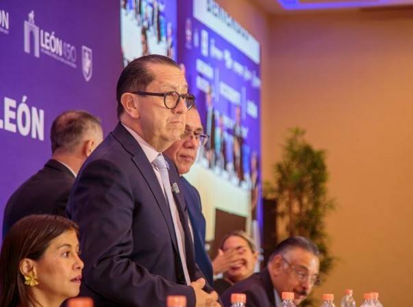 Secretario de Salud de Guanajuato inaugura Reuni&oacute;n Regional de Cirug&iacute;a en representaci&oacute;n de la Gobernadora