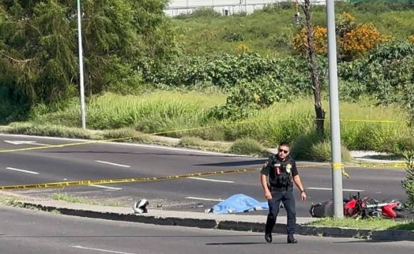 Muere agente de Guardia Auxiliar en accidente sobre Bernardo Quintana