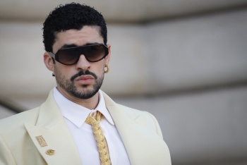 Suspenden concierto de Bad Bunny en Mil&aacute;n por tormenta con granizo