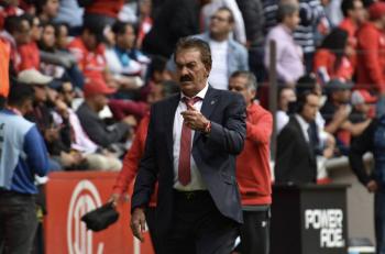 La Volpe desata pol&eacute;mica por comentario sobre la afici&oacute;n mexicana en la final del Mundial
