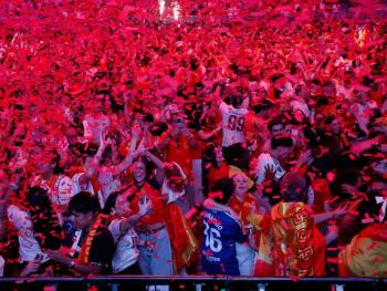Celebraciones por triunfo de Espa&ntilde;a en el Mundial dejan muertos y heridos en Espa&ntilde;a y Argentina