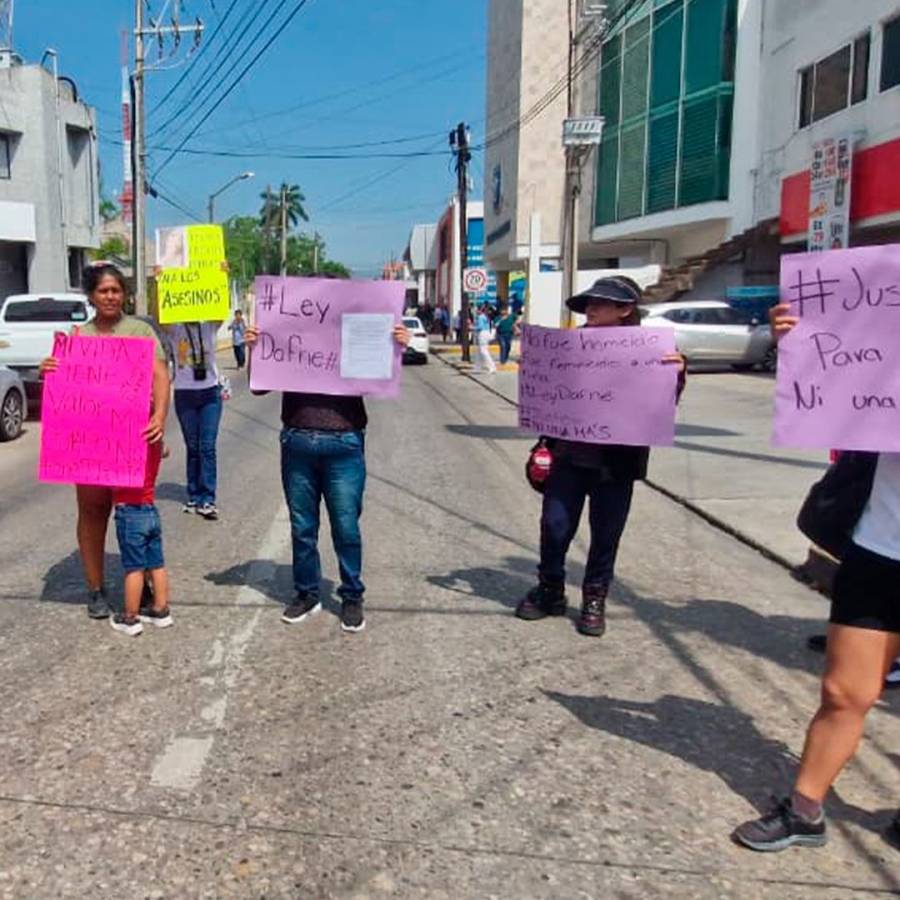 Madre de Dafne exige justicia y rechaza ofrecimiento económico de academia militarizada   