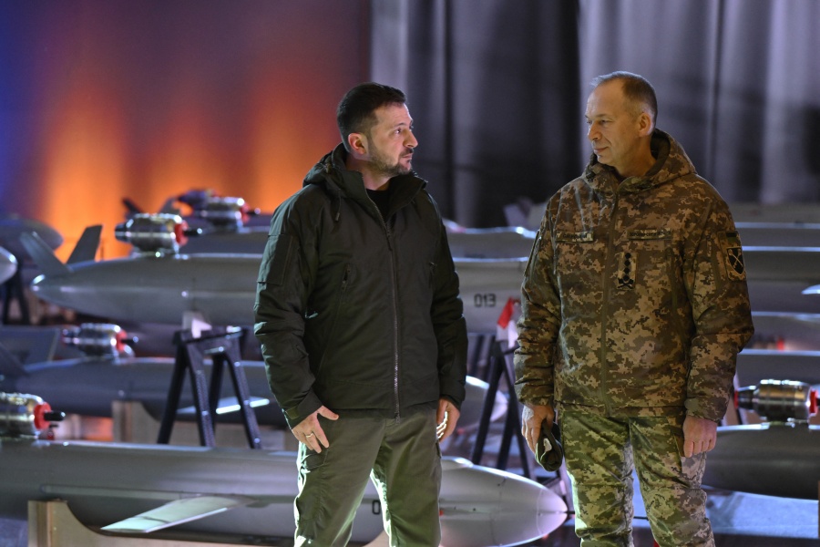 Zelenski reemplaza al jefe de las fuerzas armadas de Ucrania