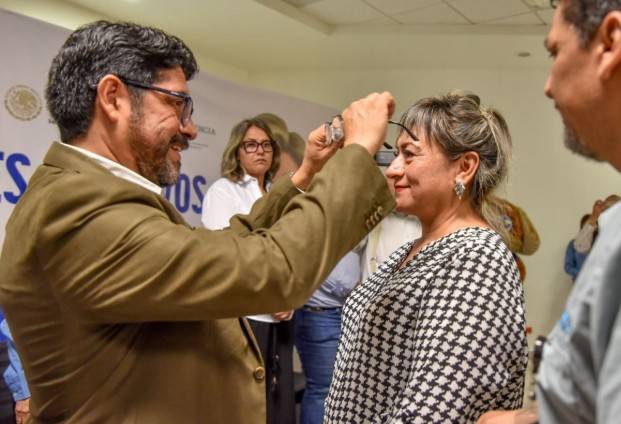 Entrega DIF Estatal 204 apoyos auditivos y visuales en Ciudad Ju&aacute;rez