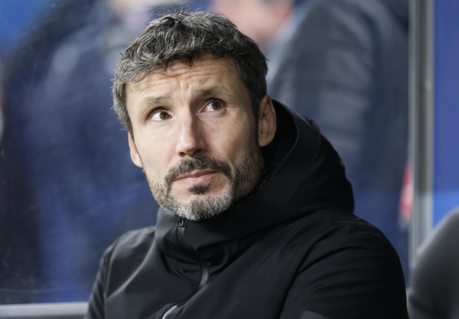 Van Bommel cerca de suceder a Rudi Garcia como seleccionador de Bélgica 