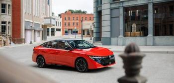 As&iacute; logr&oacute; el Nissan Sentra verse m&aacute;s grande sin aumentar de tama&ntilde;o
