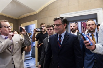 Representantes de EEUU aprueban proyecto anual de defensa con r&eacute;cord de USD 1,15 billones