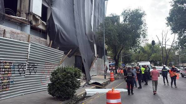 Caída de fachada en el Búnker de la Fiscalía CDMX deja tres lesionados