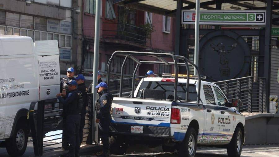 Muere adulto mayor en estación Hospital General del Metrobús por presunto infarto  