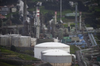 Utilidades de la petrolera espa&ntilde;ola Repsol se disparan en el primer semestre por la guerra