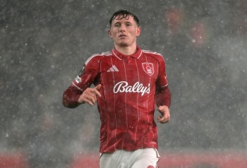 Manchester City ficha a Elliot Anderson por cantidad r&eacute;cord para el club