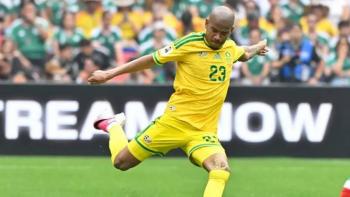 Sud&aacute;frica despide con emotivo funeral al futbolista Jayden Adams