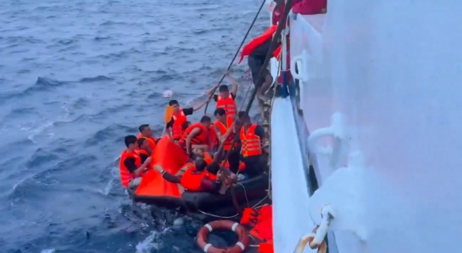 Naufragio de barco vietnamita en mar de China Meridional deja 17 desaparecidos 