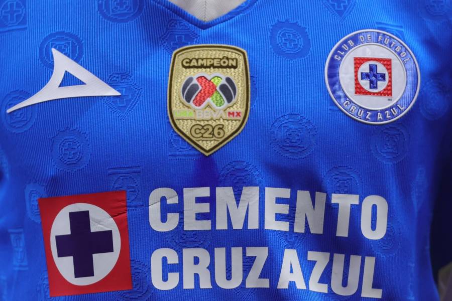 Cruz Azul conquista el Campe&oacute;n de Campeones tras imponerse a Toluca