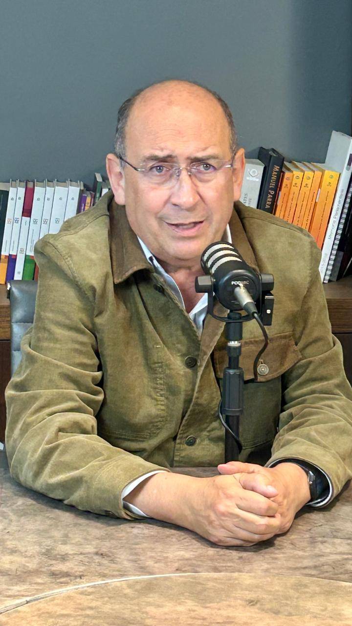Moreira alerta por aumento de cartera vencida y retiros de Afores