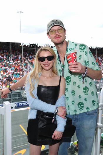 Emma Roberts y Cody John contraen matrimonio tras cuatro a&ntilde;os de relaci&oacute;n