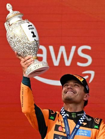 Lando Norris firma la victoria en Hungr&iacute;a; Checo P&eacute;rez no termina la carrera