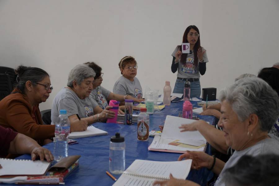 Nezahualcóyotl impulsa talleres de estimulación cognitiva para adultos mayores