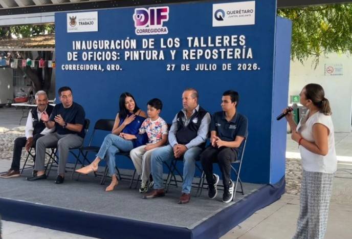 Personas con discapacidad reciben capacitación para emprender en Corregidora