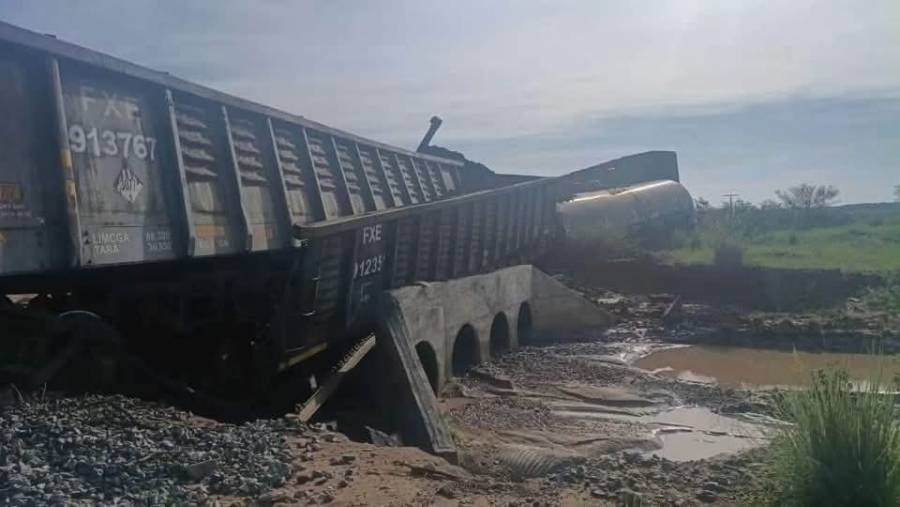 Profepa atiende derrame químico tras descarrilamiento de tren en Sonora: Sheinbaum 