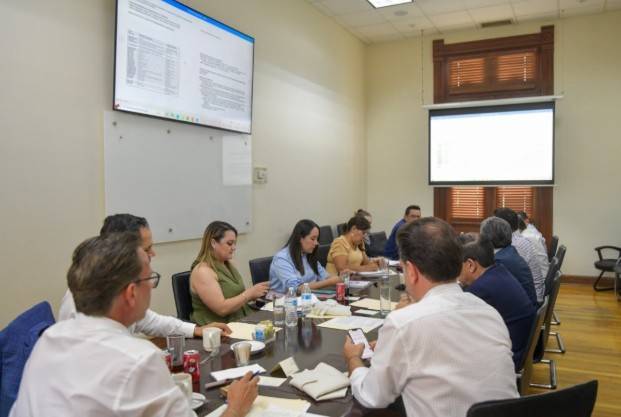 Gobierno de Chihuahua refuerza atenci&oacute;n a desplazados en Guadalupe y Calvo con operativos de seguridad