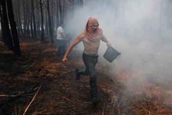 Megaincendio cerca de Burdeos sigue 