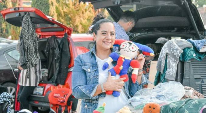 Carboot Corregidora re&uacute;ne a 2,500 personas en su primera edici&oacute;n