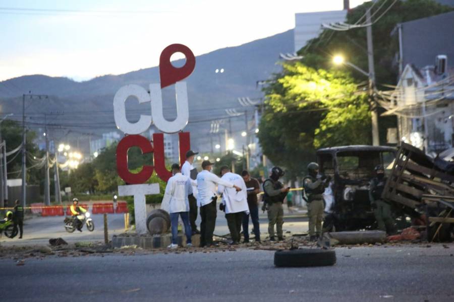 Atentado con carro bomba en Cúcuta deja 11 heridos, incluidos ocho policías  