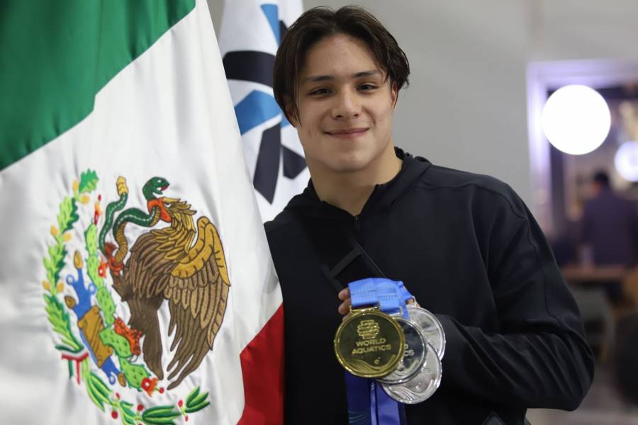 Osmar Olvera brilla con oro en trampolín; México suma medallas en ciclismo y triatlón
